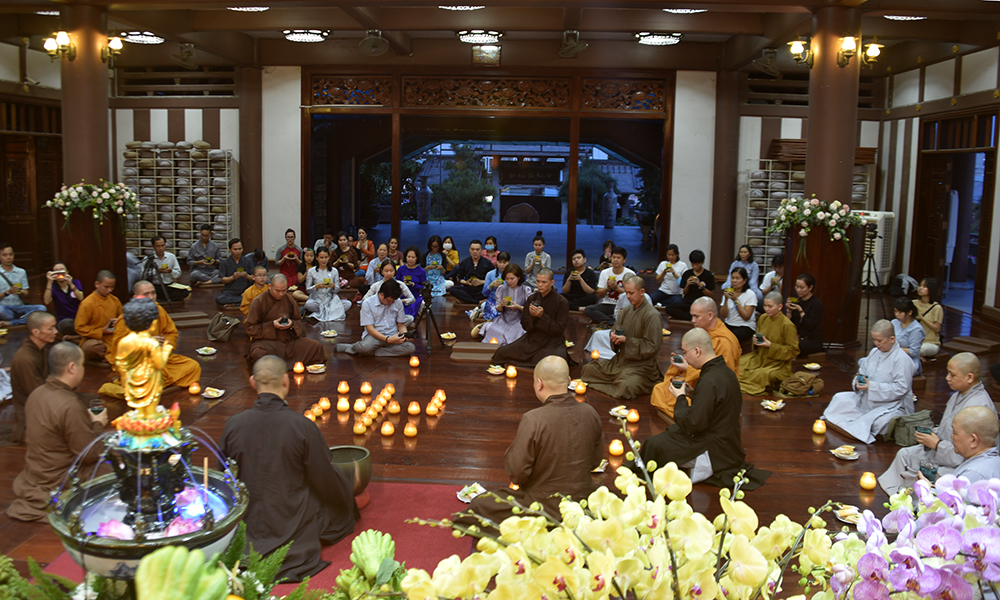 Ban văn hóa GHPGVN. TP.HCM  long trọng tổ chức lễ Tắm Phật PL. 2564 - 2020 