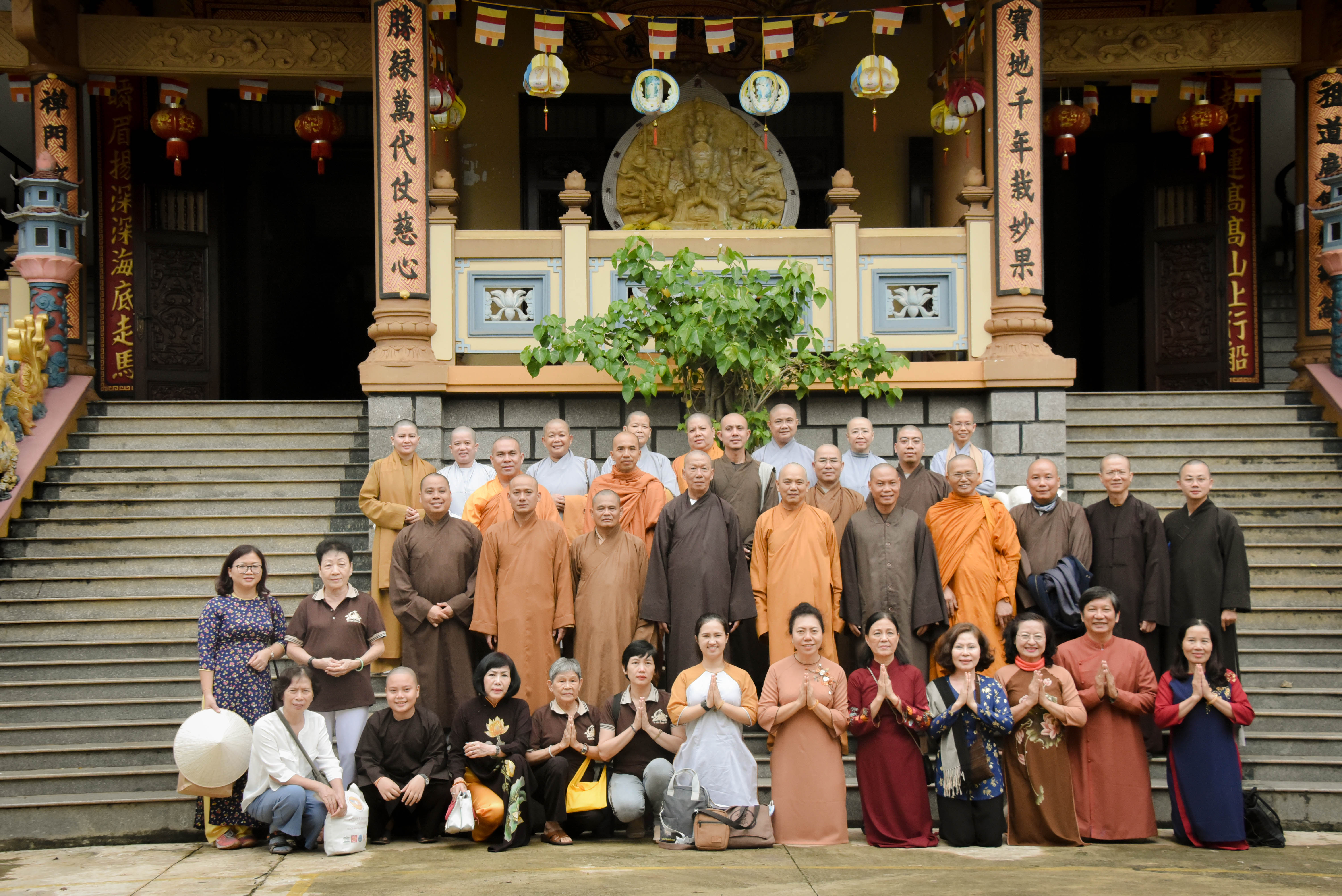 Ban Văn hóa GHPGVN TP.HCM thăm Ban Trị sự Phật giáo Gia Lai và một số chùa