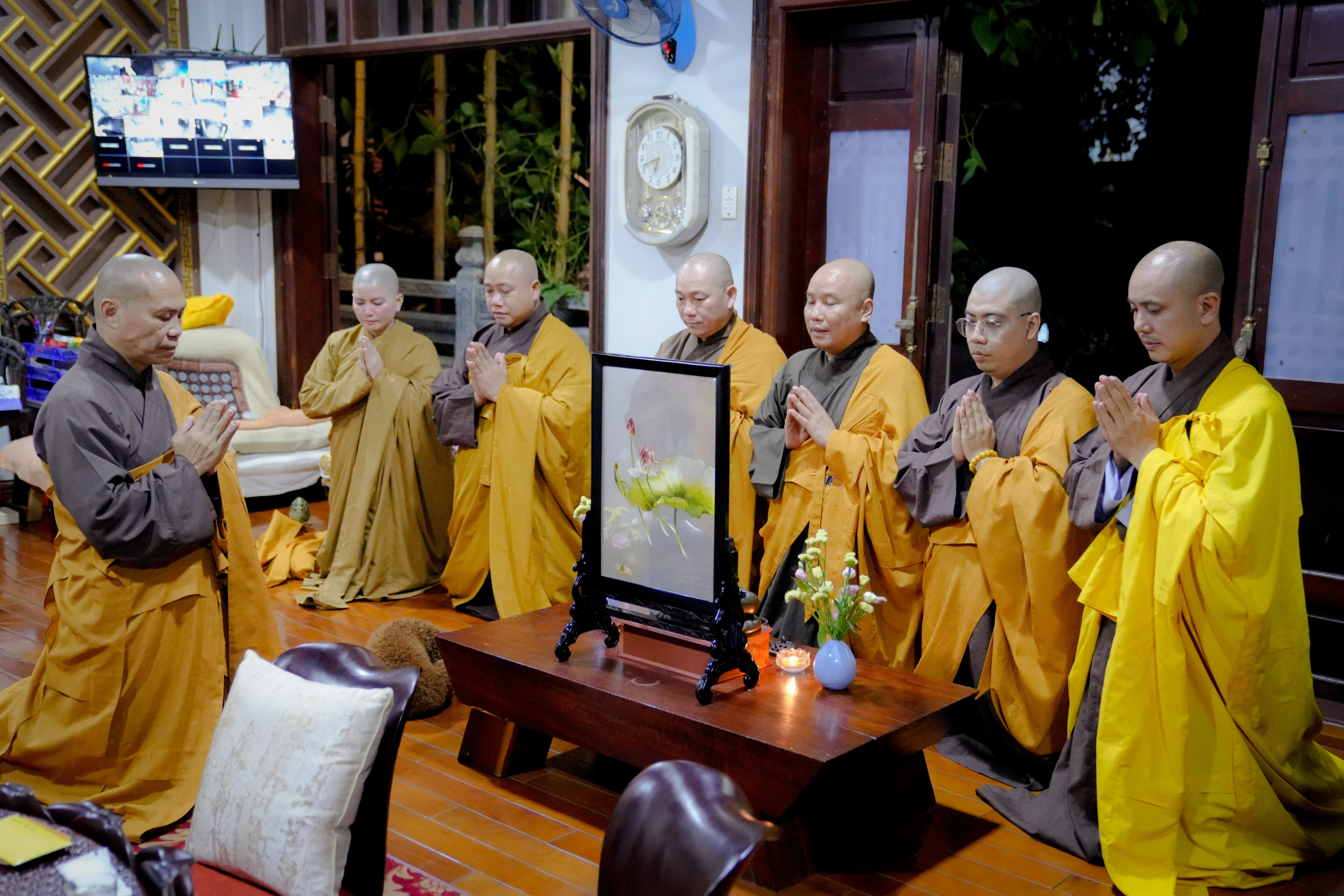 Thường trực Ban Văn hóa Phật giáo TP. Hồ Chí Minh khánh tuế thượng tọa Thích Trí Chơn