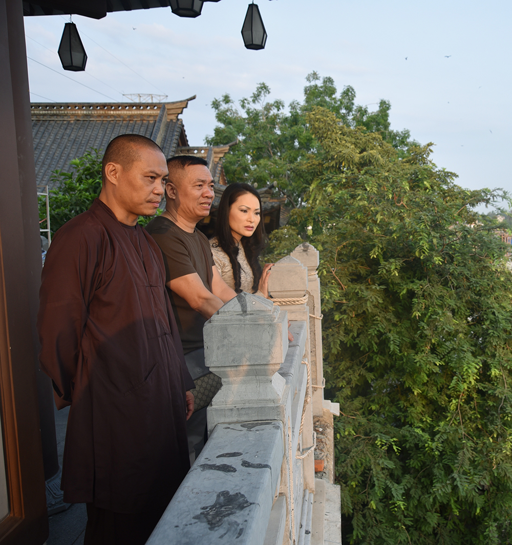 Ông Tổng Giám đốc TTTM Asia Dragon Bazar Svaty Kriz, CH. Séc đến thăm Tu viện Khánh An